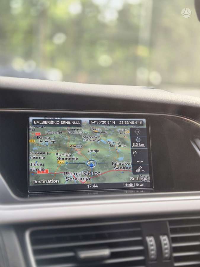 Audi A4 2013 — photo 24
