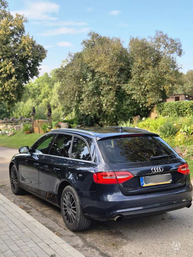 Audi A4 2013 — photo 8