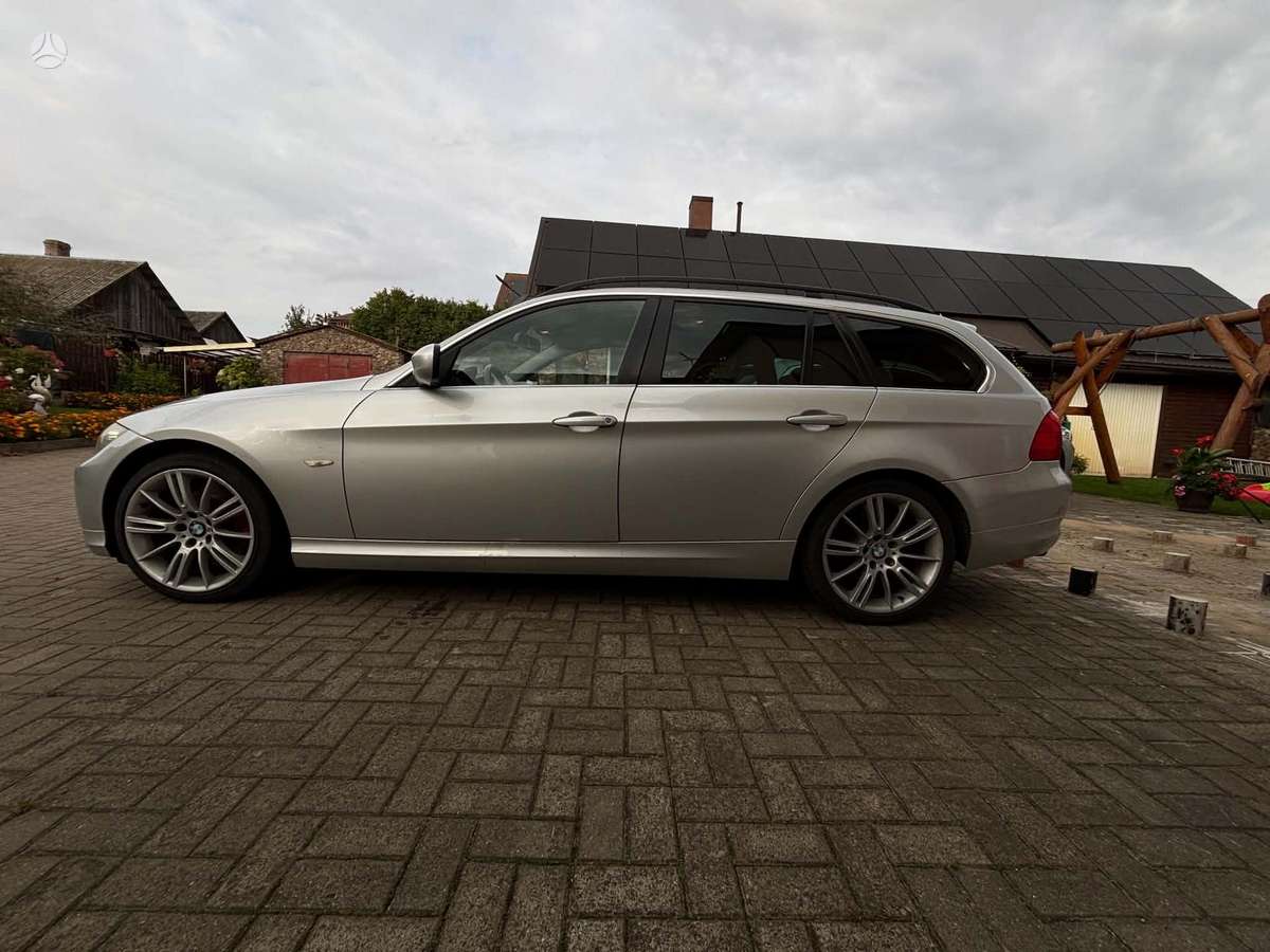 BMW 325 2008 — photo 11