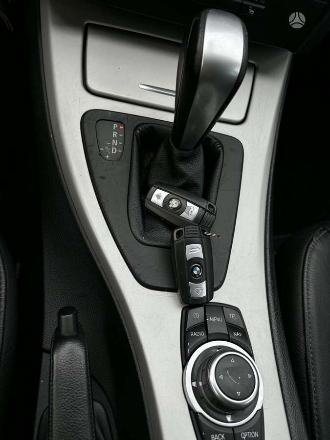 BMW 325 2008 — photo 14