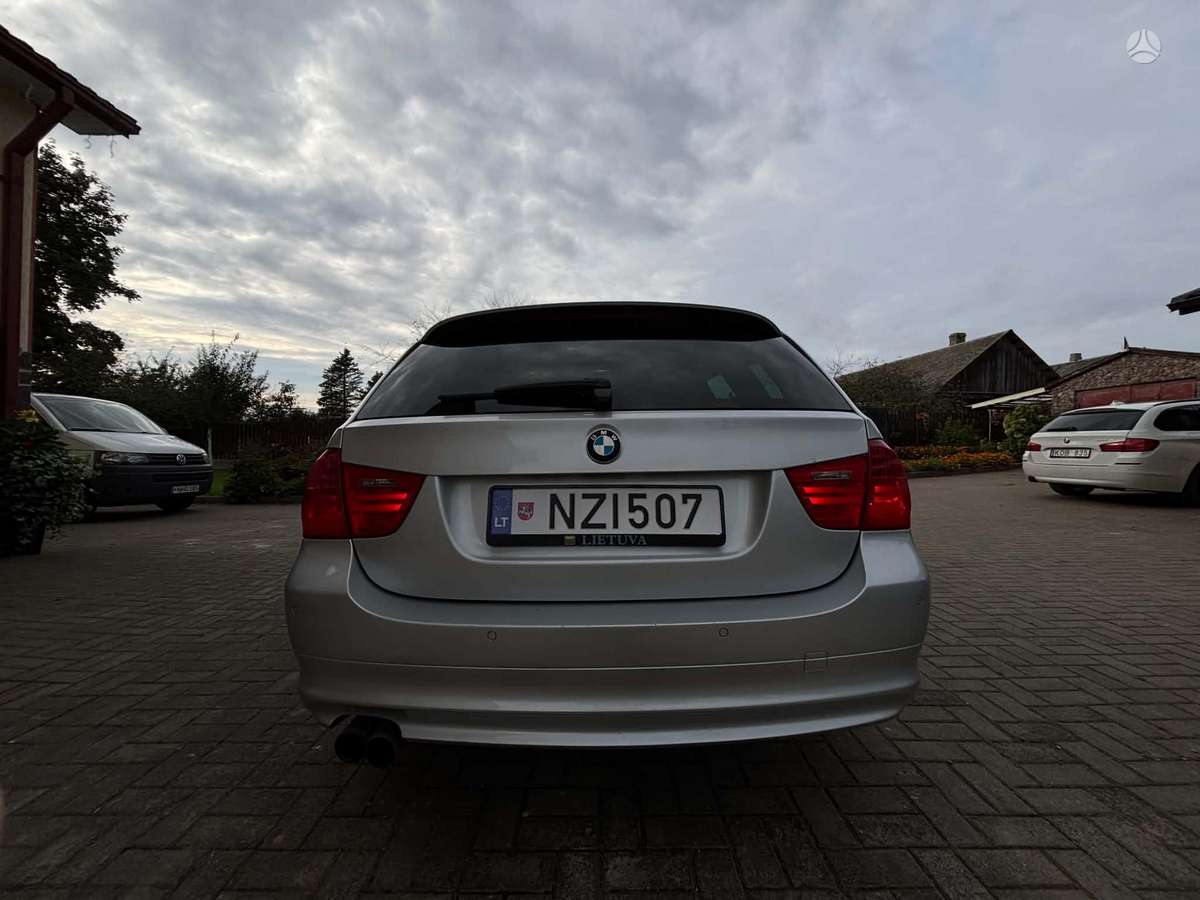BMW 325 2008 — photo 7
