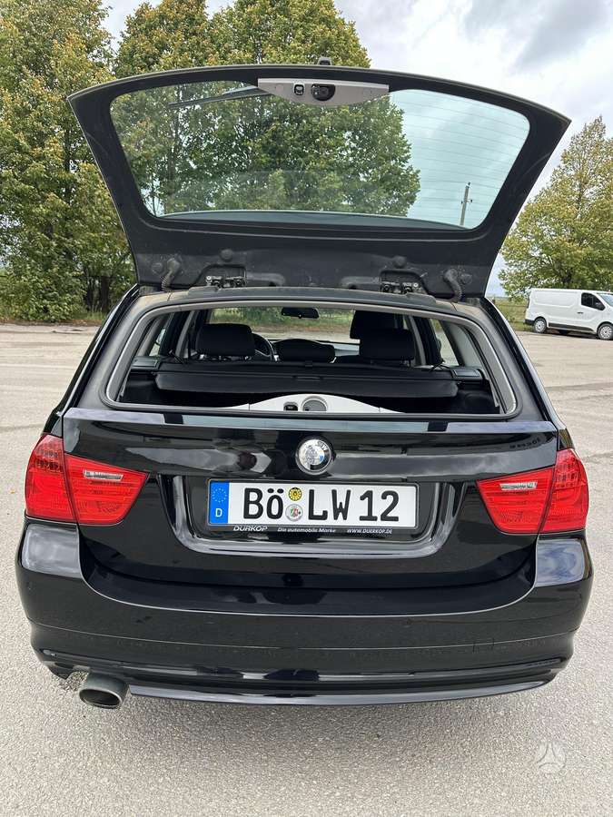 BMW 320 2009 — photo 9