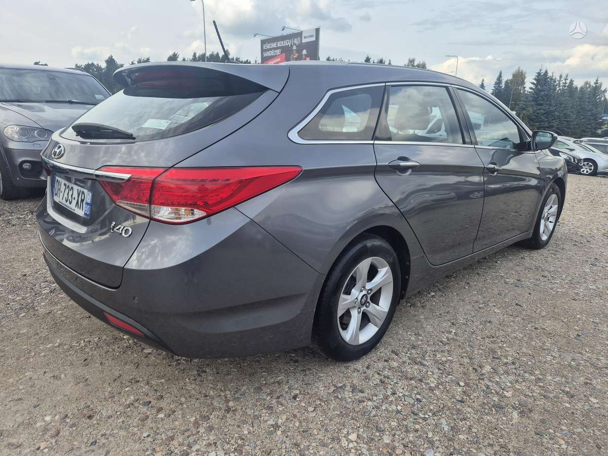 Hyundai i40 2014 — двигун 1685 cm³, 116 HP (85kW)