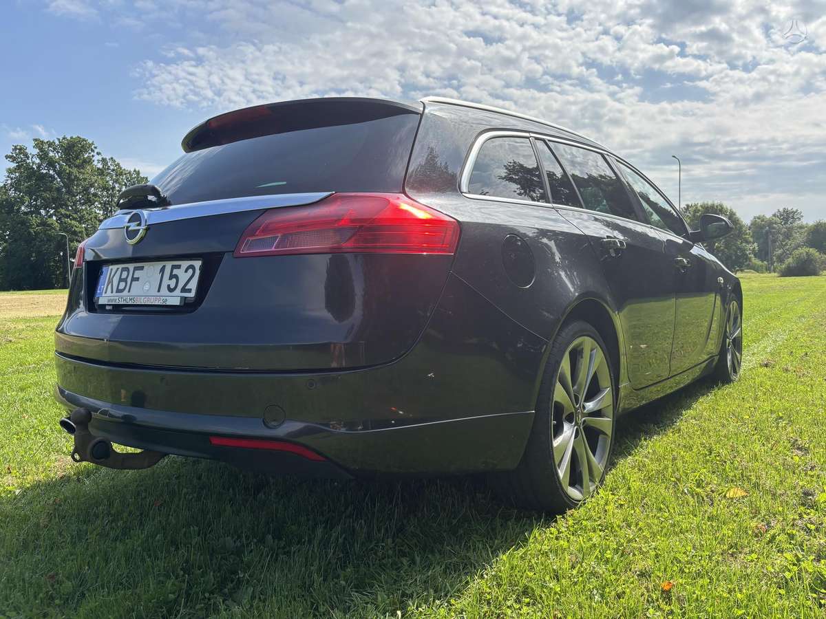 Opel Insignia 2013 — interior