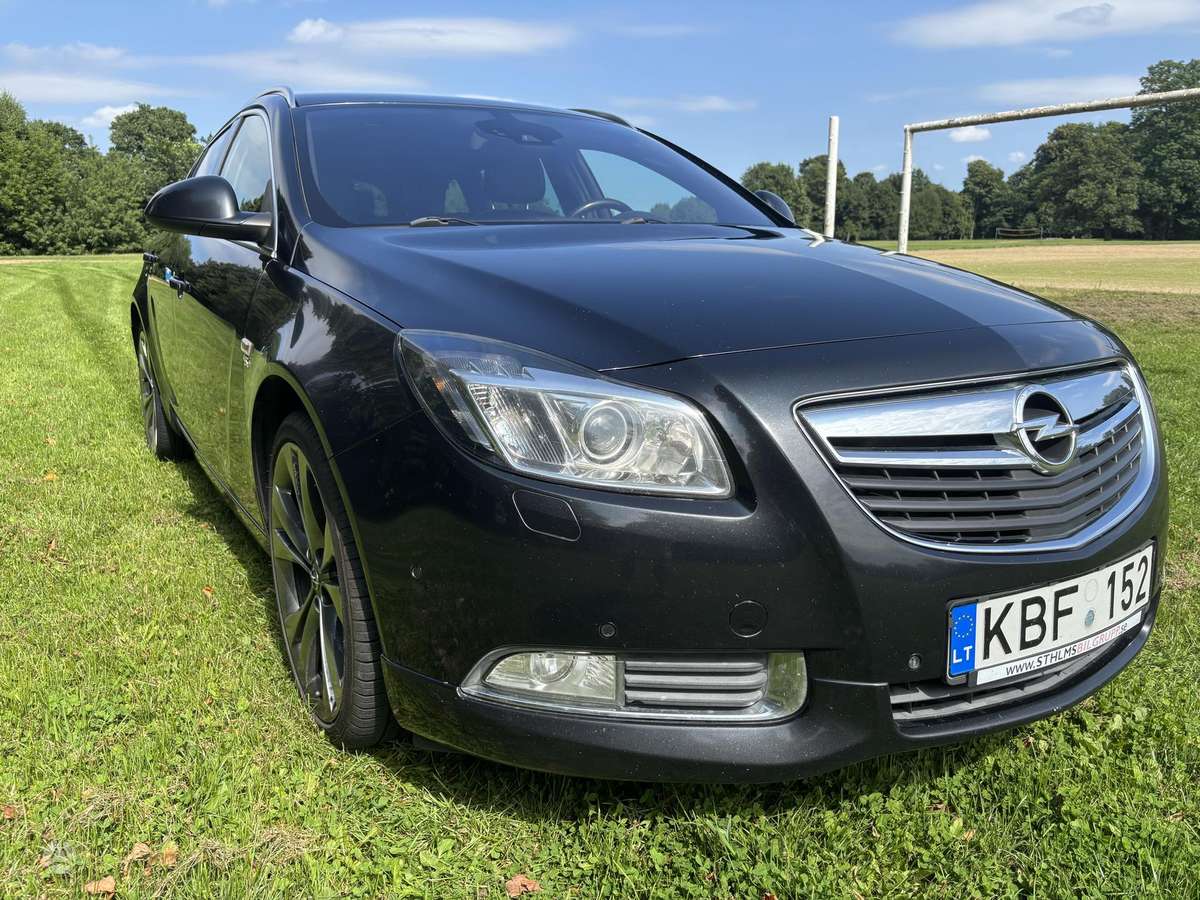 Opel Insignia 2013 — engine 1956 cm³, 160 HP (118kW)