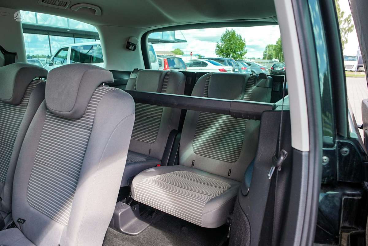 Seat Alhambra 2014 — photo 26