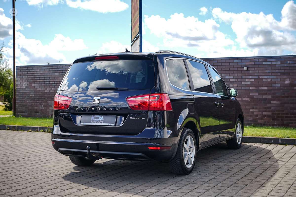 Seat Alhambra 2014 — photo 7