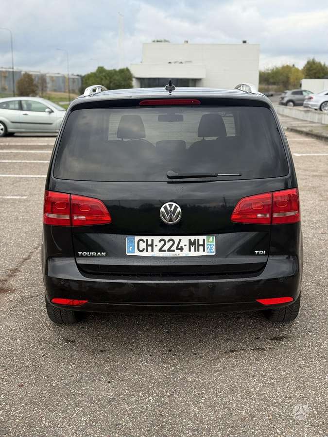 Volkswagen Touran 2012 — photo 5