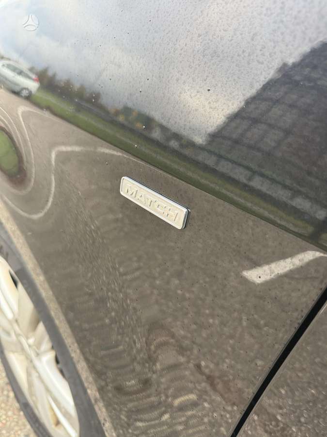 Volkswagen Touran 2012 — photo 7