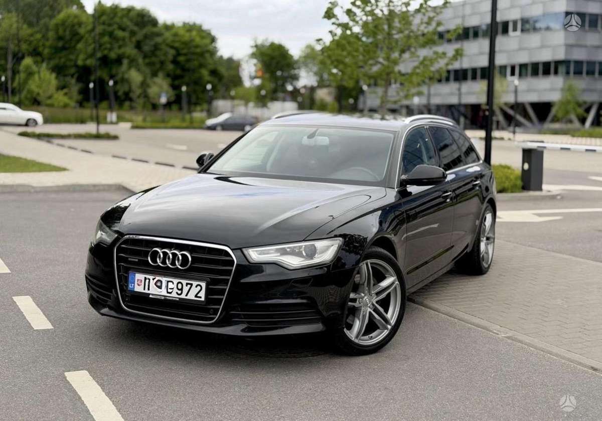 Audi A6 2013 — вигляд ззаду