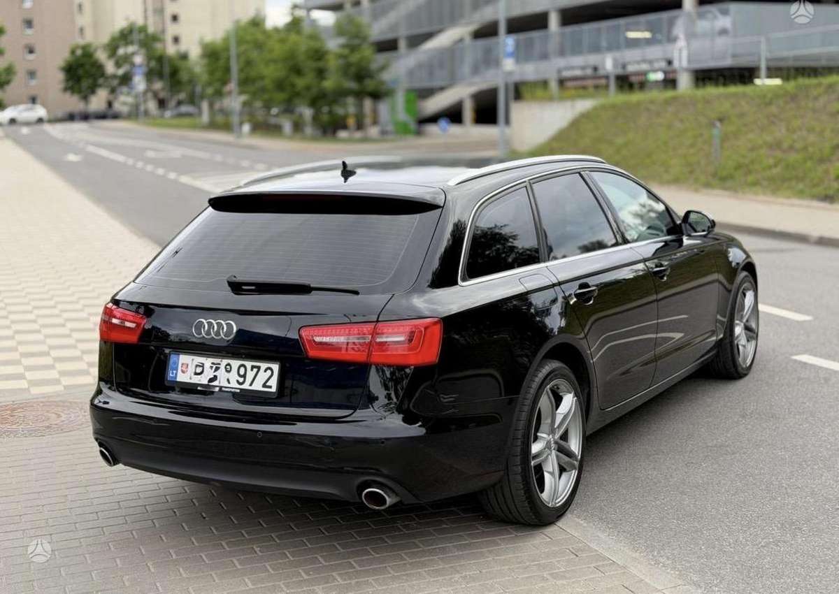 Audi A6 2013 — салон