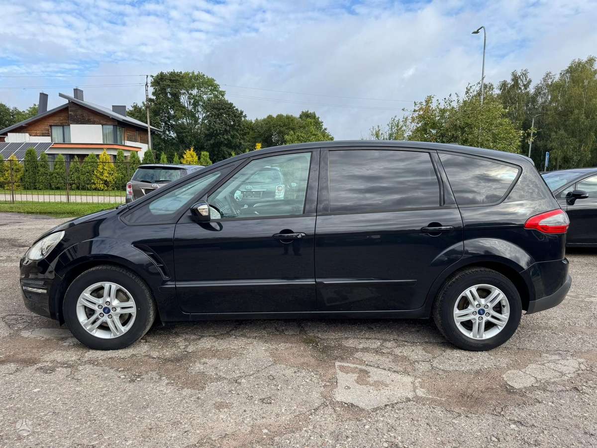 Ford S-MAX 2013 — vehicle for AFU Ukraine