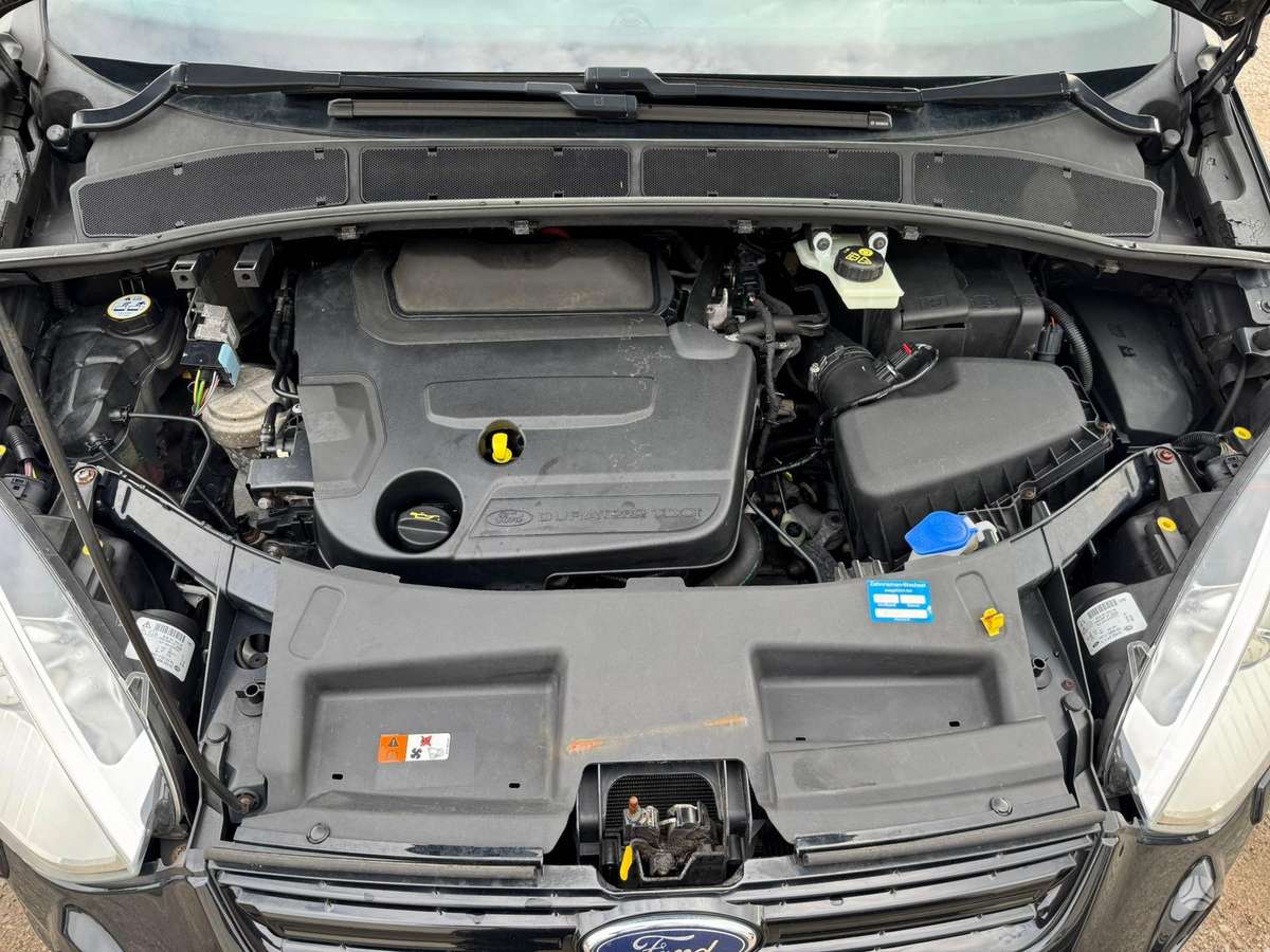 Ford S-MAX 2013 — photo 22