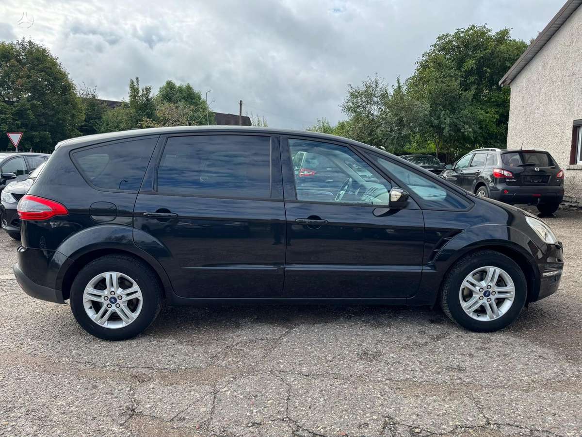 Ford S-MAX 2013 — engine 2000 cm³, 140 HP (103kW)