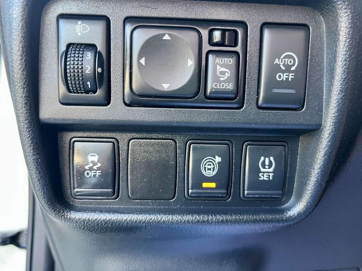 Nissan Juke 2014 — photo 8