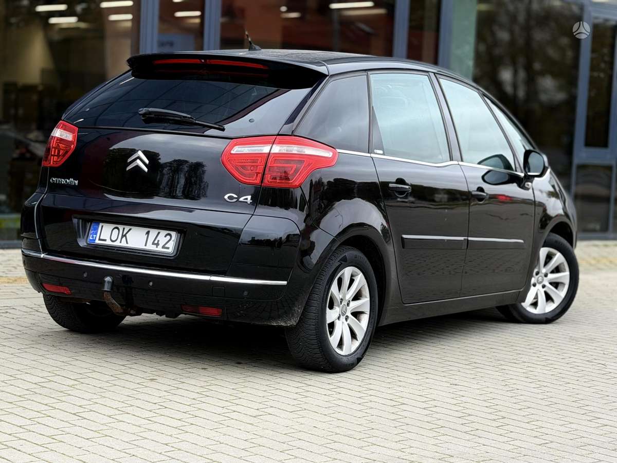 Citroen C4 2008 — engine 1600 cm³, 109 HP (80kW)
