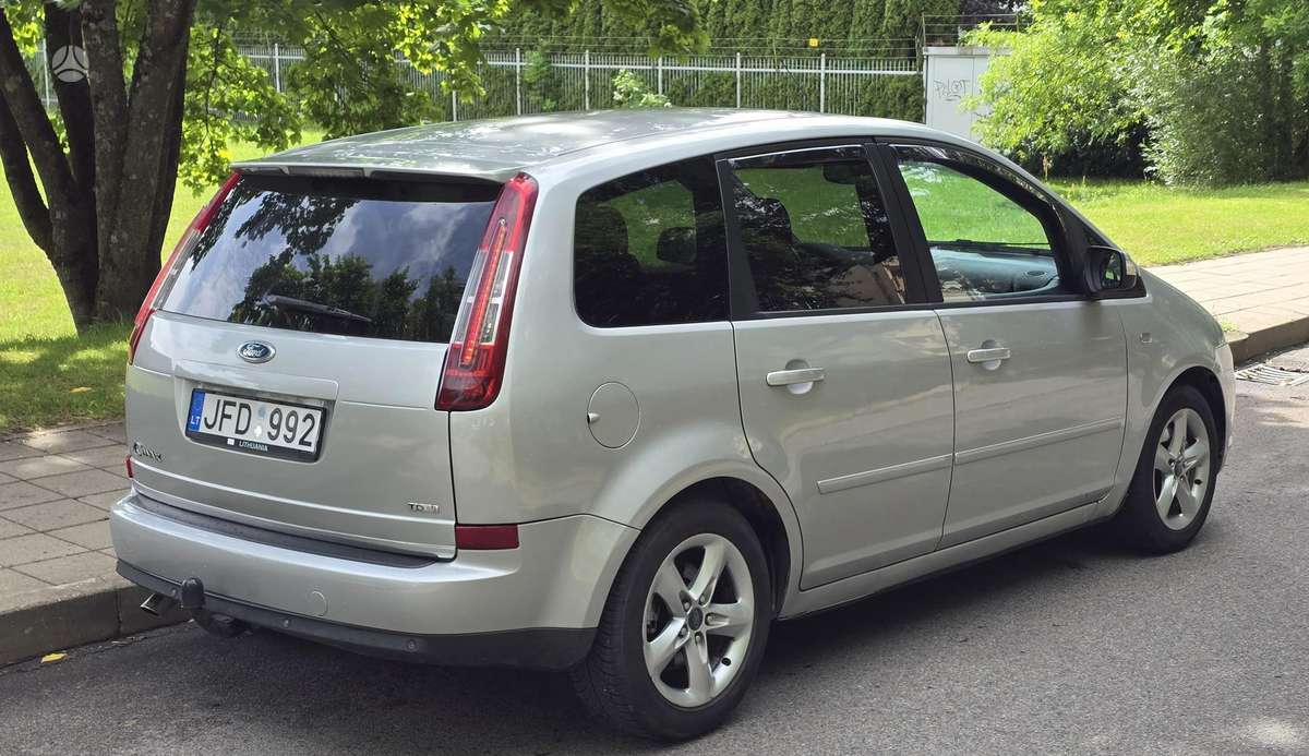 Ford C-MAX 2009 — rear view