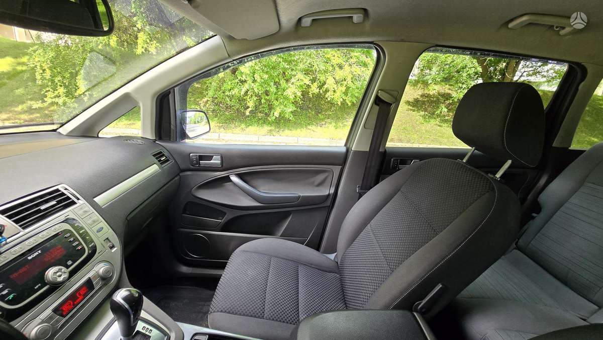 Ford C-MAX 2009 — photo 9