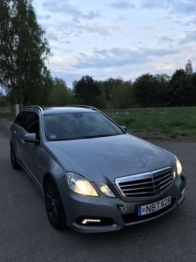 Mercedes-Benz E220 2011 — photo 5