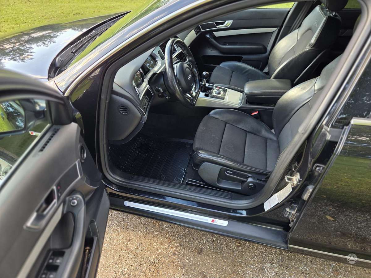 Audi A6 2010 — photo 13