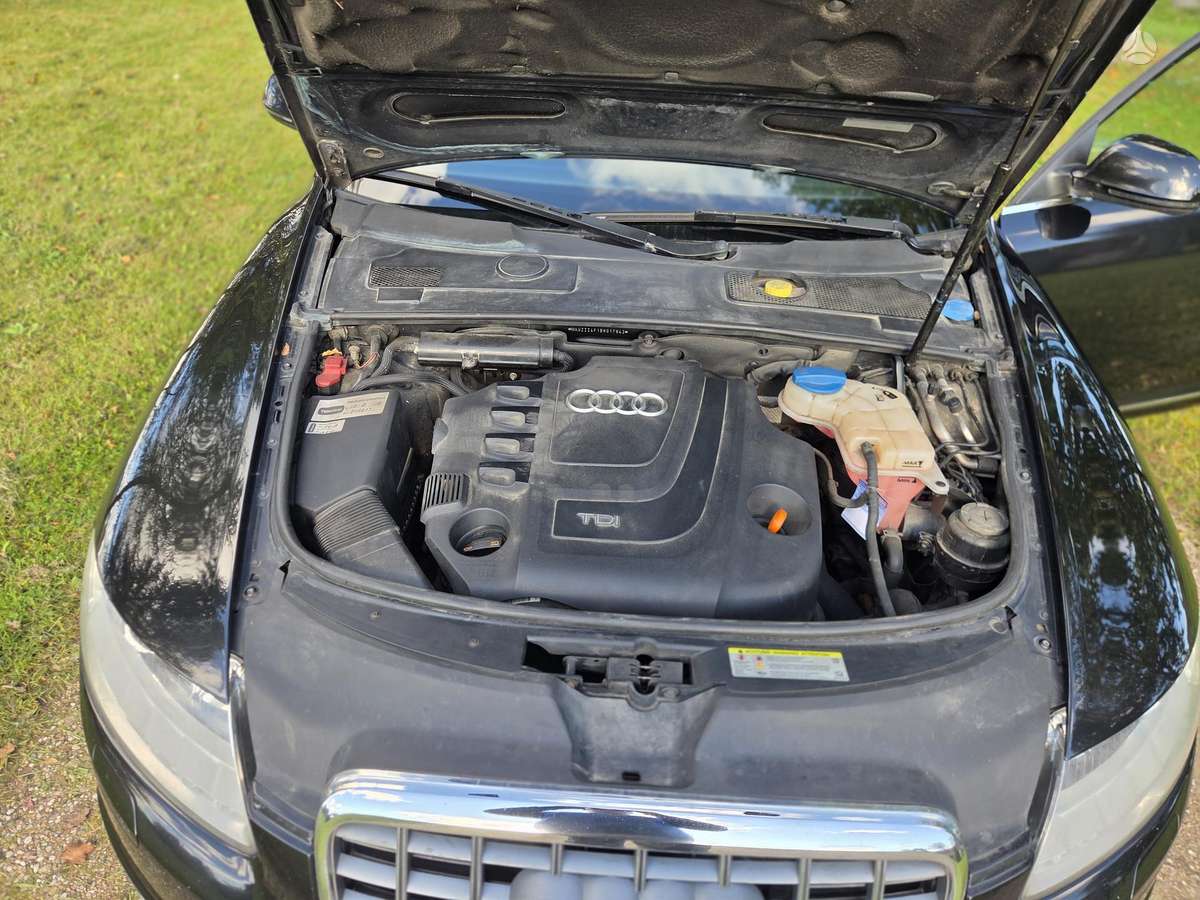 Audi A6 2010 — photo 16