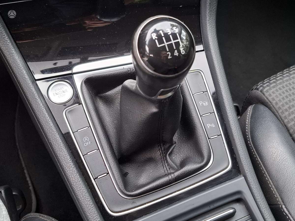 Volkswagen Golf 2013 — photo 17