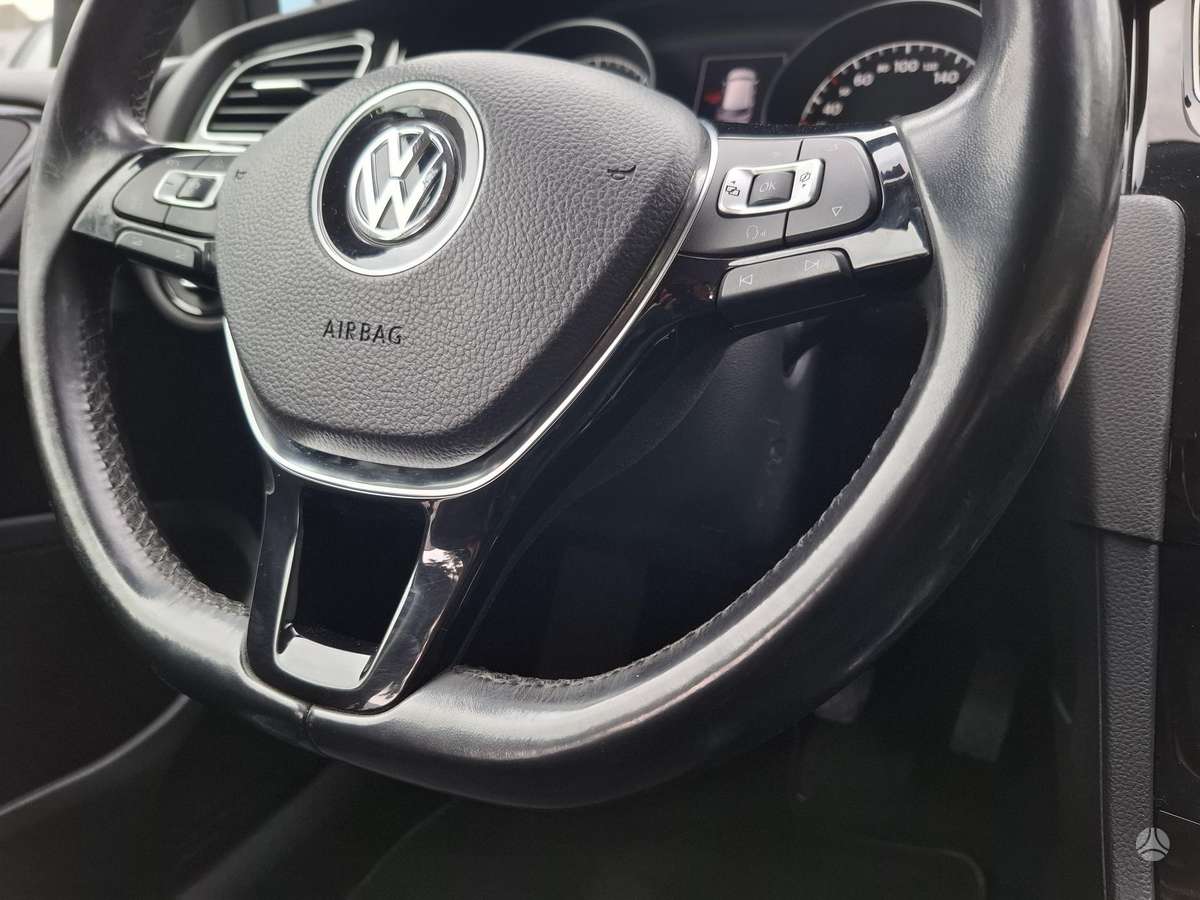 Volkswagen Golf 2013 — photo 24