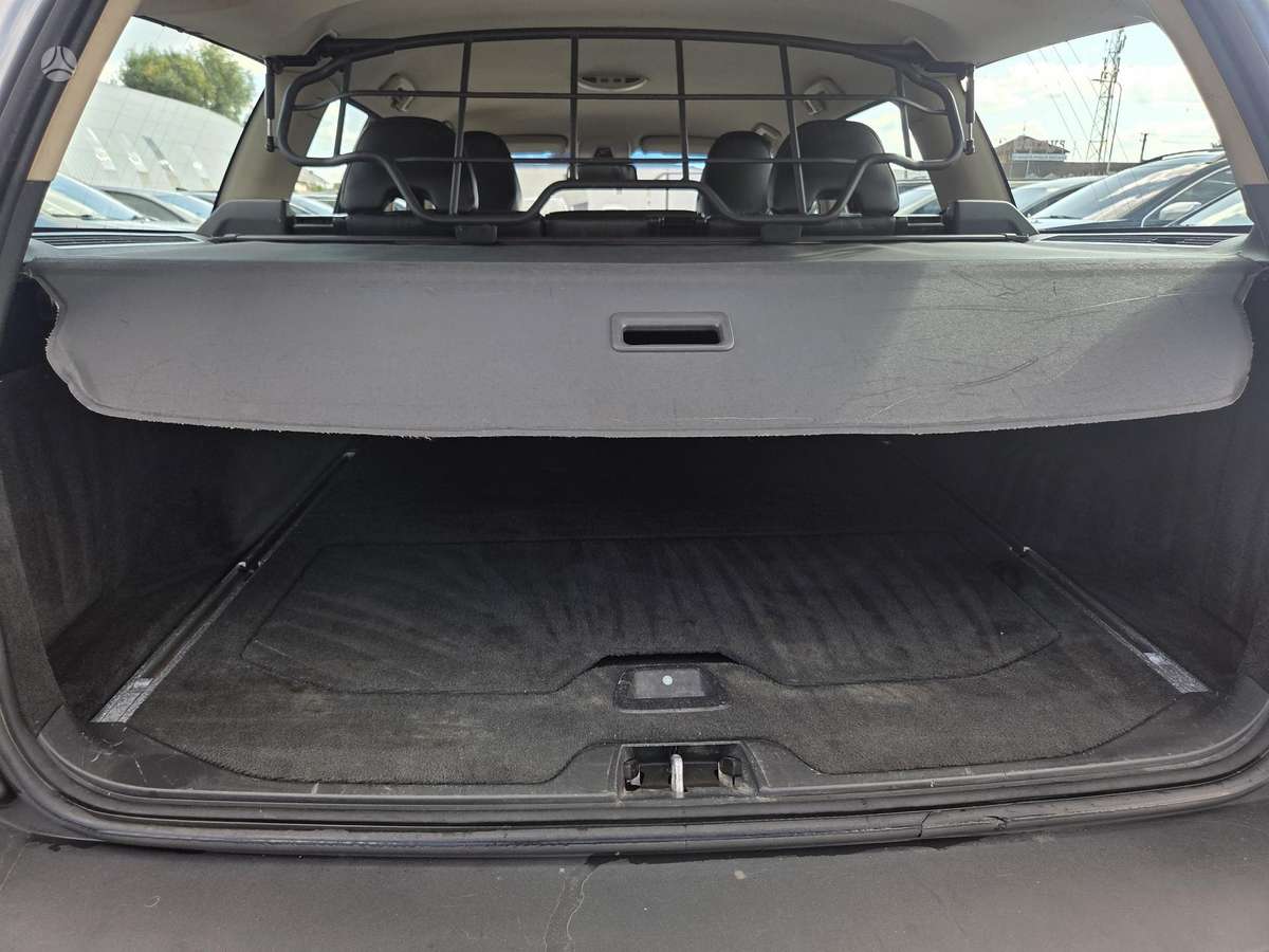 Volvo XC70 2009 — photo 20