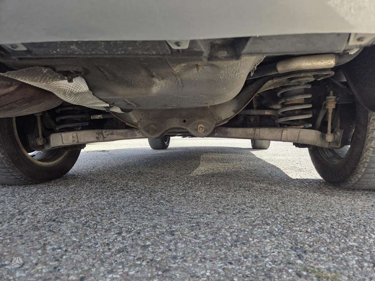 Volvo XC70 2009 — photo 22