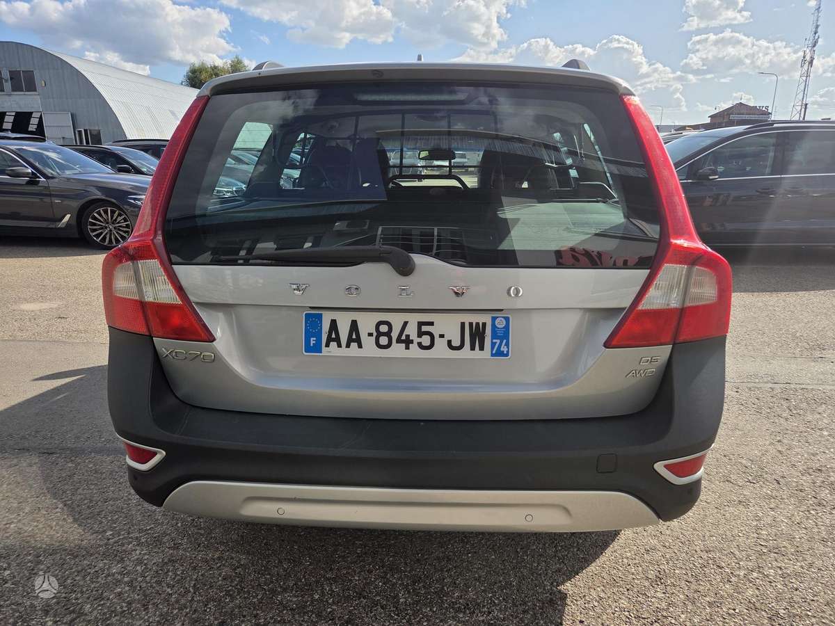 Volvo XC70 2009 — photo 7