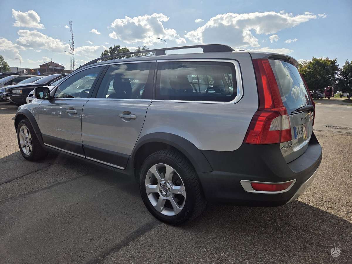 Volvo XC70 2009 — photo 8