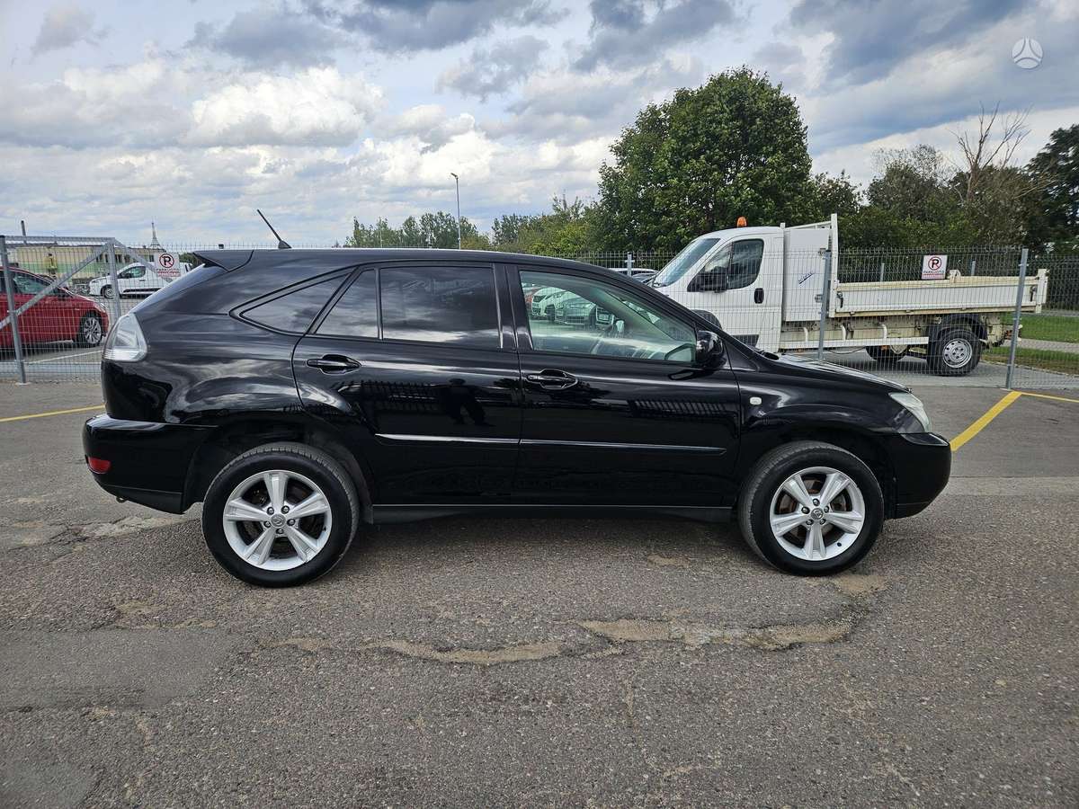 Lexus RX 2006 — двигун 3300 cm³, 211 HP (155kW)