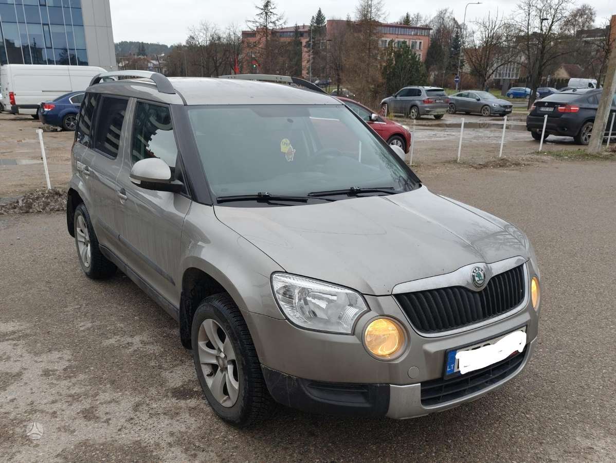 Skoda Yeti 2012 — вигляд ззаду