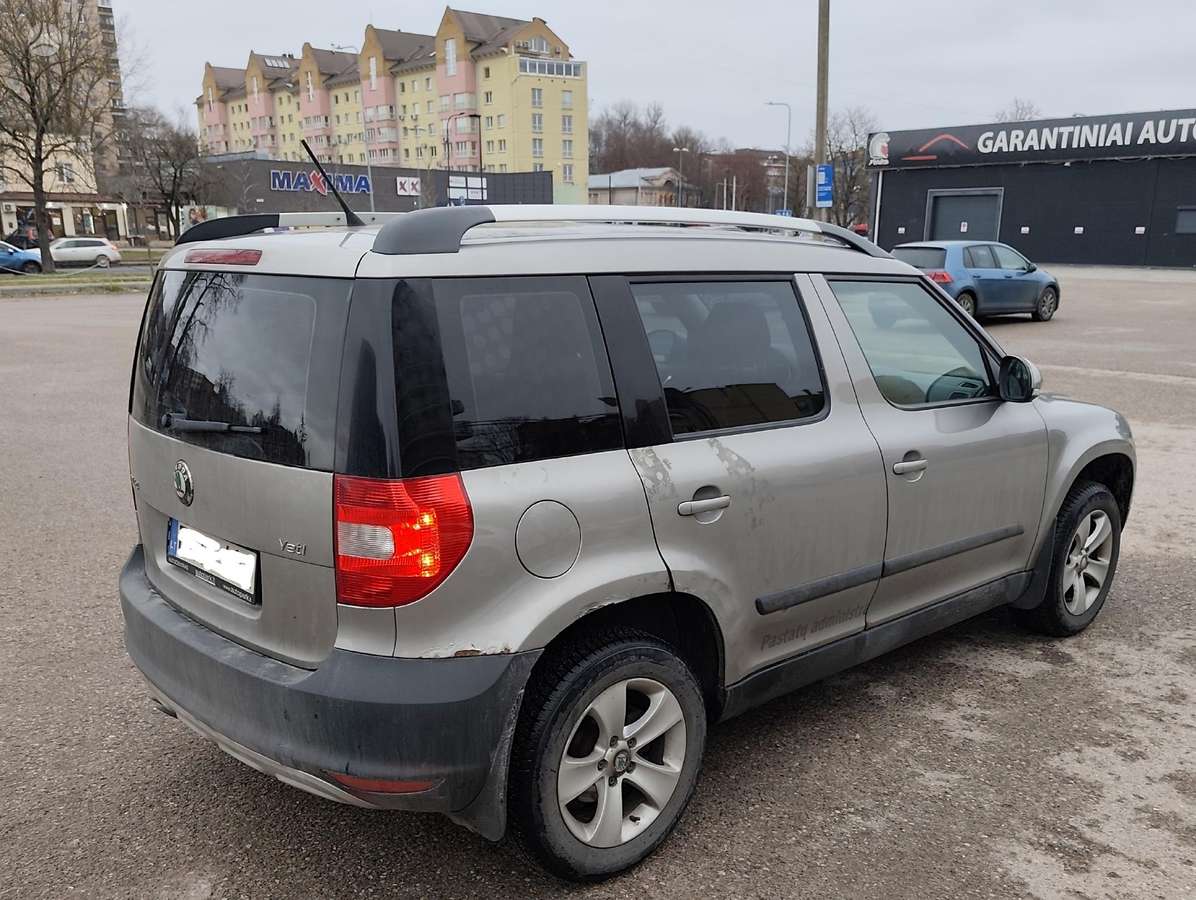 Skoda Yeti 2012 — салон