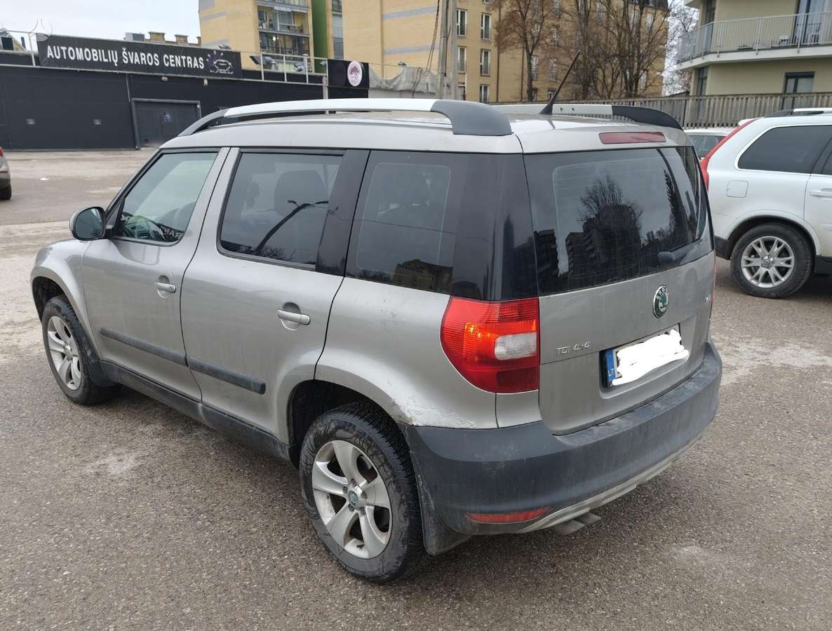 Skoda Yeti 2012 — двигун 2000 cm³, 110 HP (81kW)