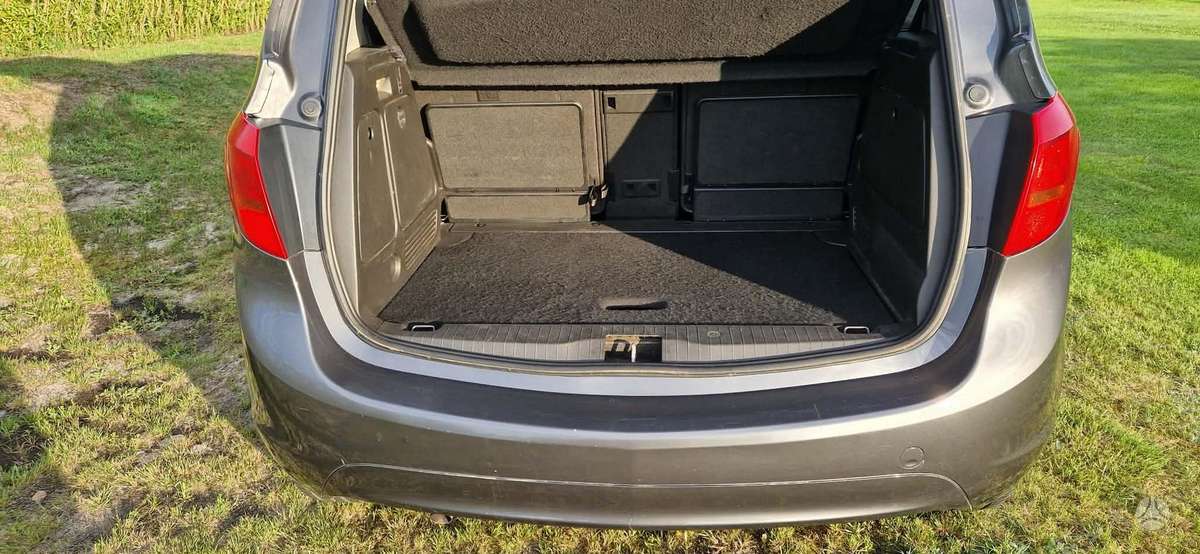 Opel Meriva 2011 — photo 10