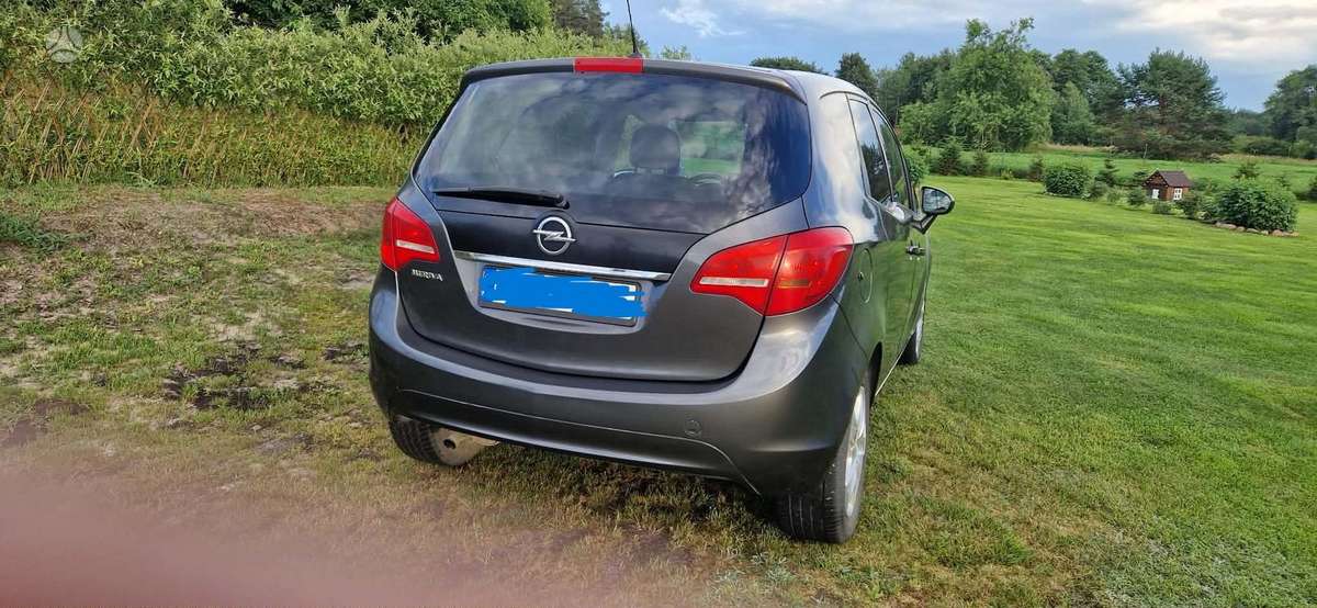 Opel Meriva 2011 — engine 1398 cm³, 101 HP (74kW)