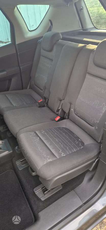 Opel Meriva 2011 — photo 8