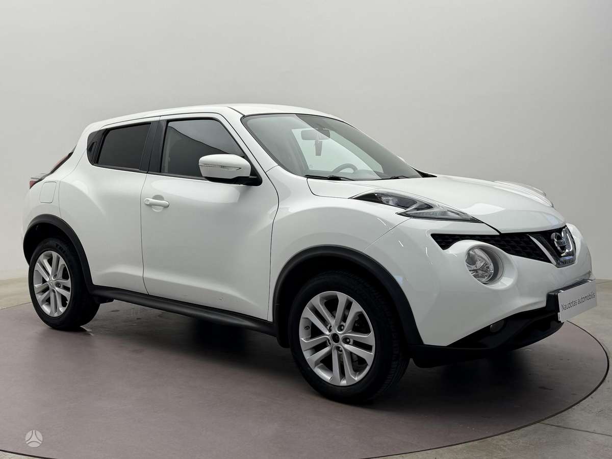 Nissan Juke 2015 — салон