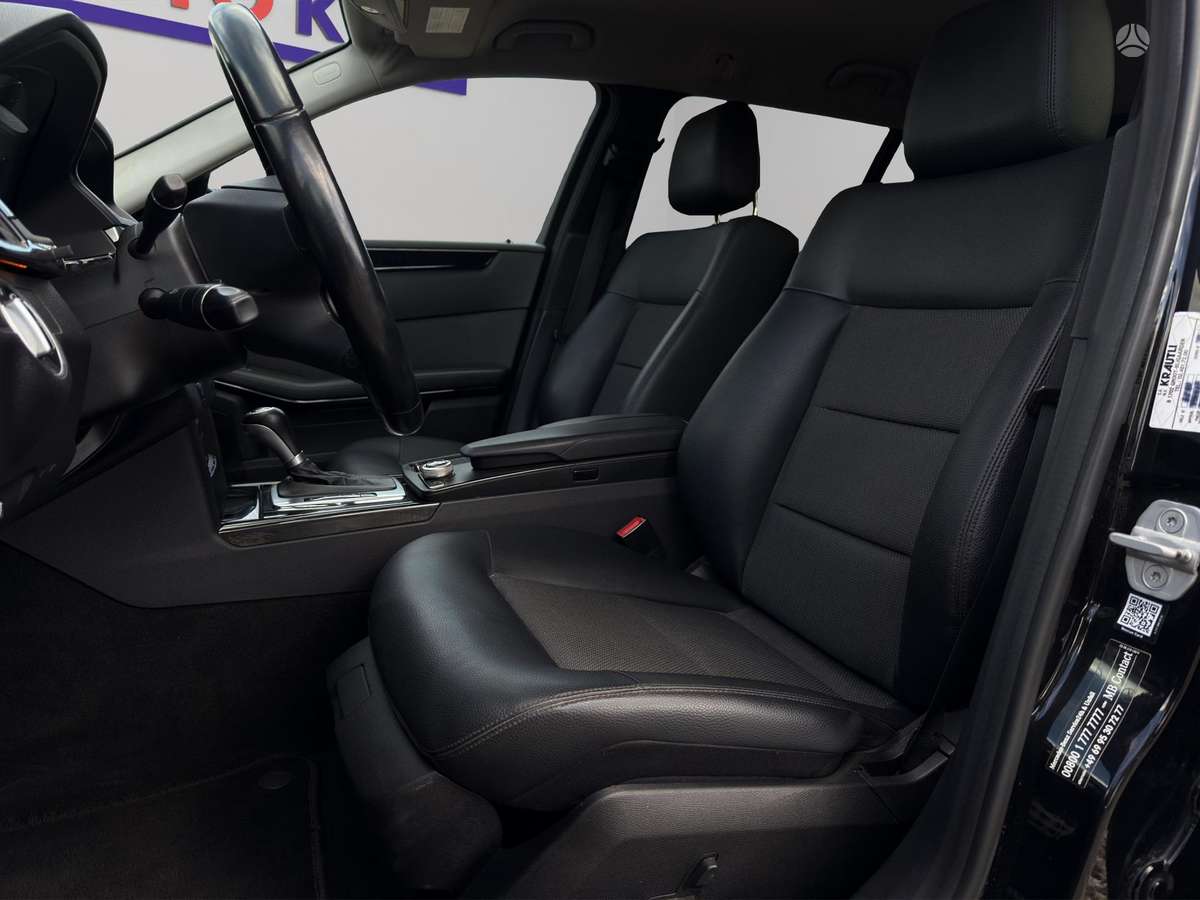 Mercedes-Benz E200 2011 — photo 14