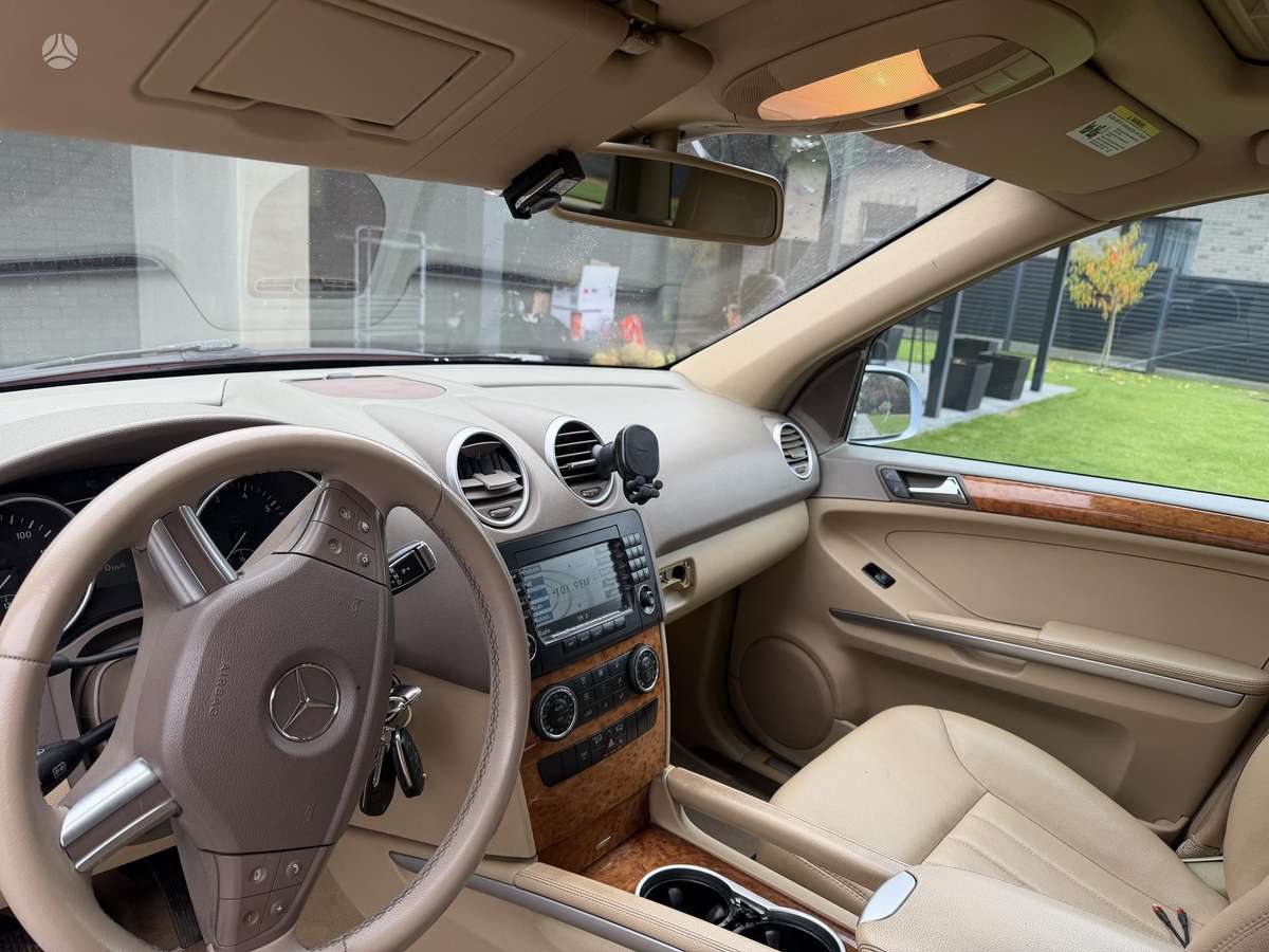 Mercedes-Benz ML350 2008 — photo 8