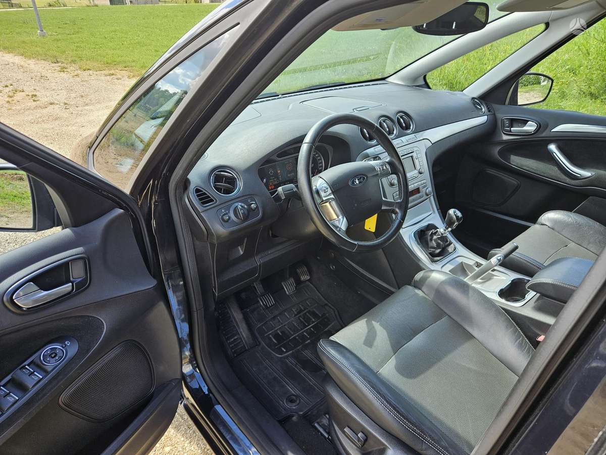 Ford S-MAX 2008 — photo 9