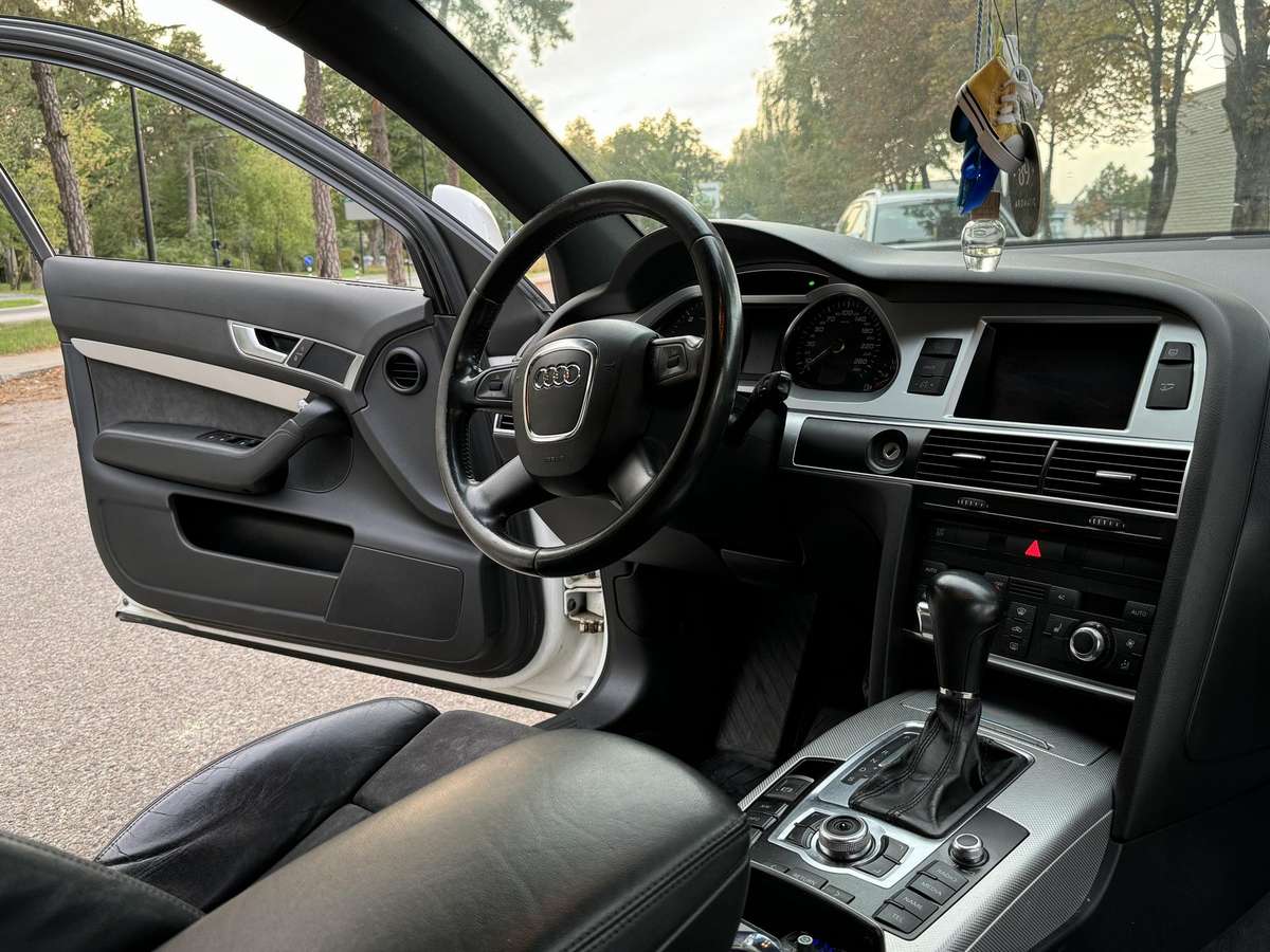 Audi A6 2010 — двигун 1968 cm³, 170 HP (125kW)