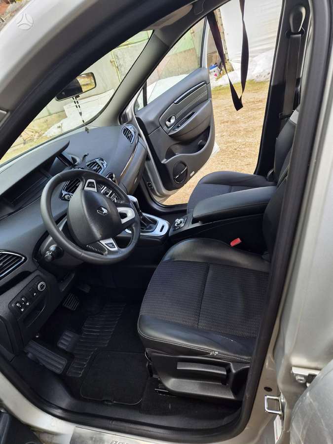 Renault Grand 2011 — photo 9