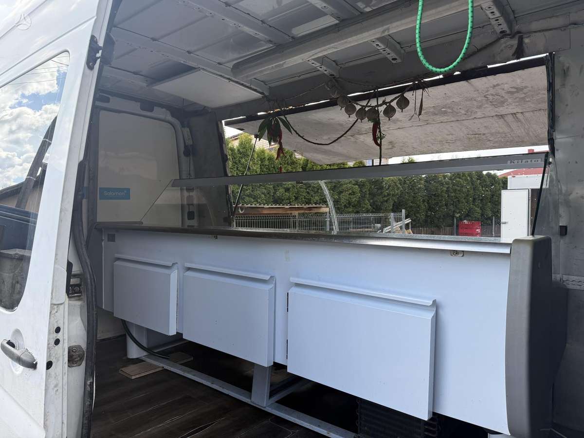 Mercedes-Benz Sprinter 2011 — engine 2200 cm³, 129 HP (95kW)