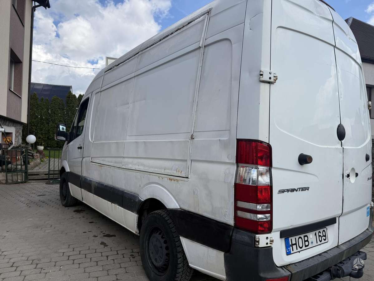 Mercedes-Benz Sprinter 2011 — photo 5