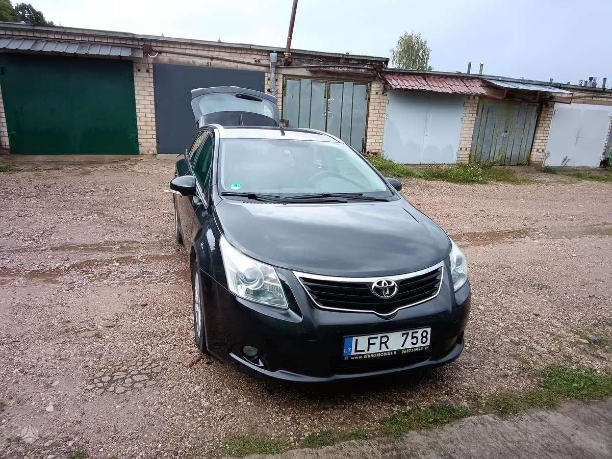 Toyota Avensis 2011 — vehicle for AFU Ukraine