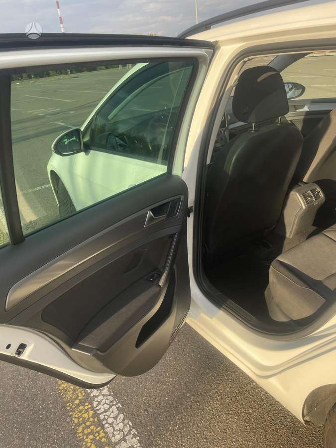 Volkswagen Golf 2013 — engine 1395 cm³, 122 HP (90kW)