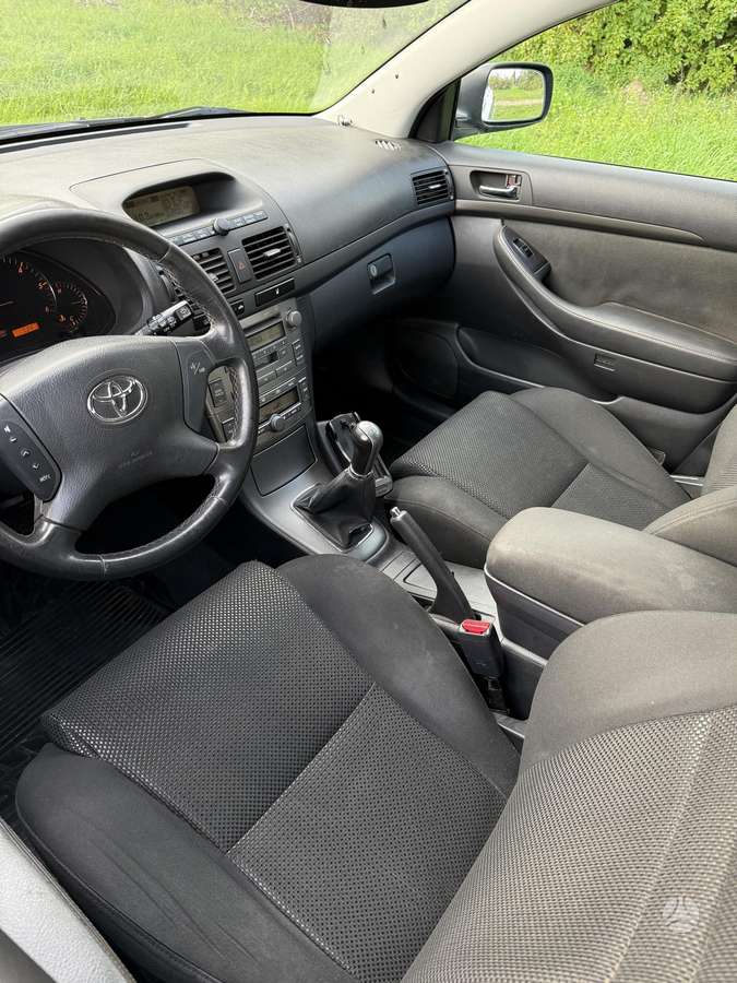 Toyota Avensis 2005 — photo 9