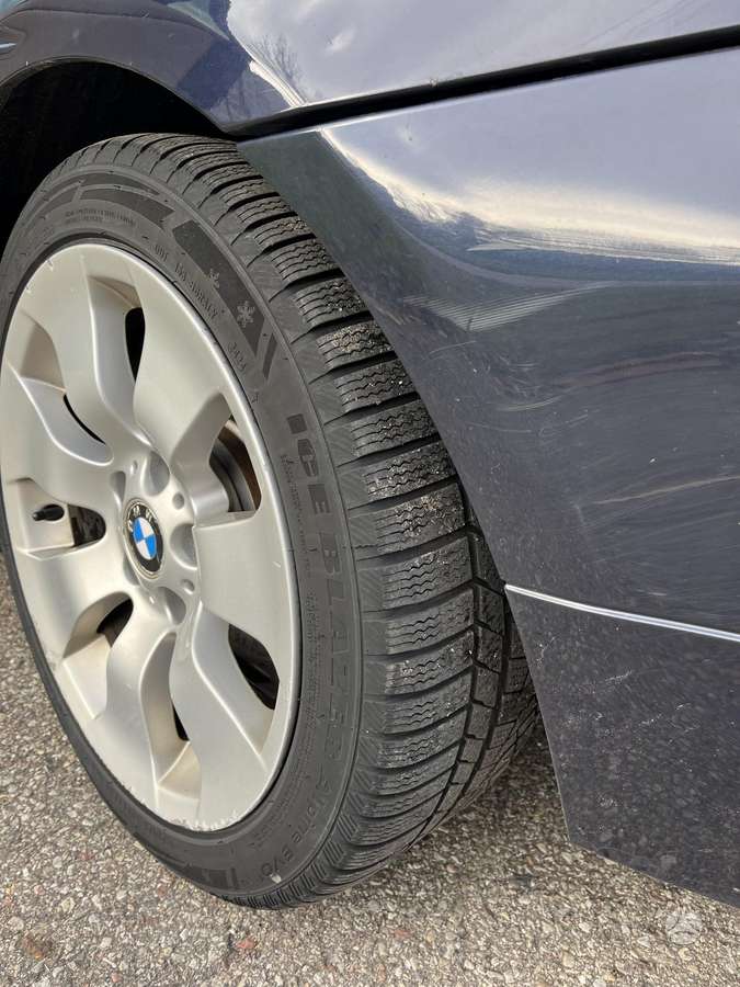 BMW 318 2008 — photo 16